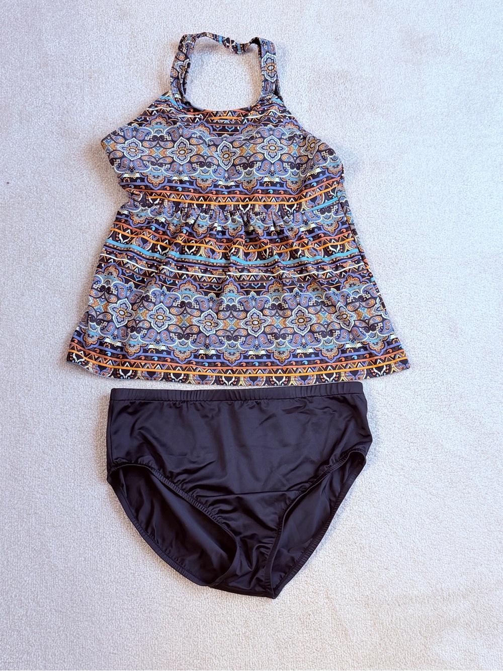 Tankini Swim Top with Black Bottoms Large